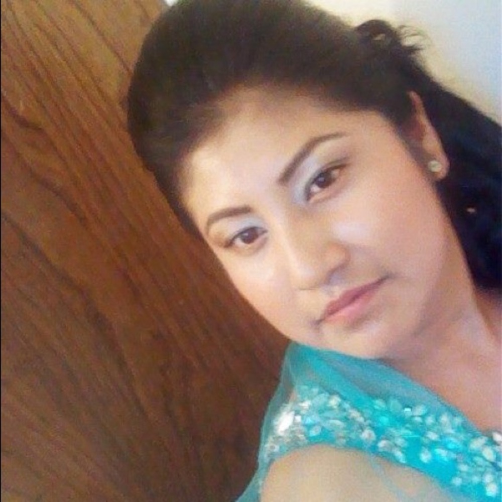 Meet your Posher, Adalia